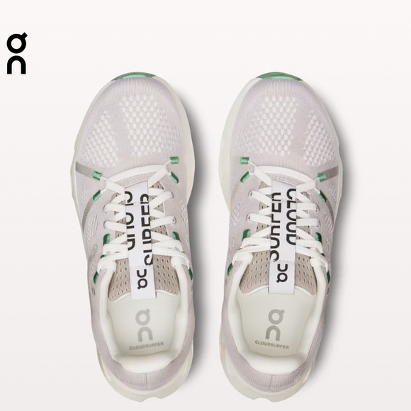 On cloud running  size 7.5! So cute. Teal color - Picture 2 of 10